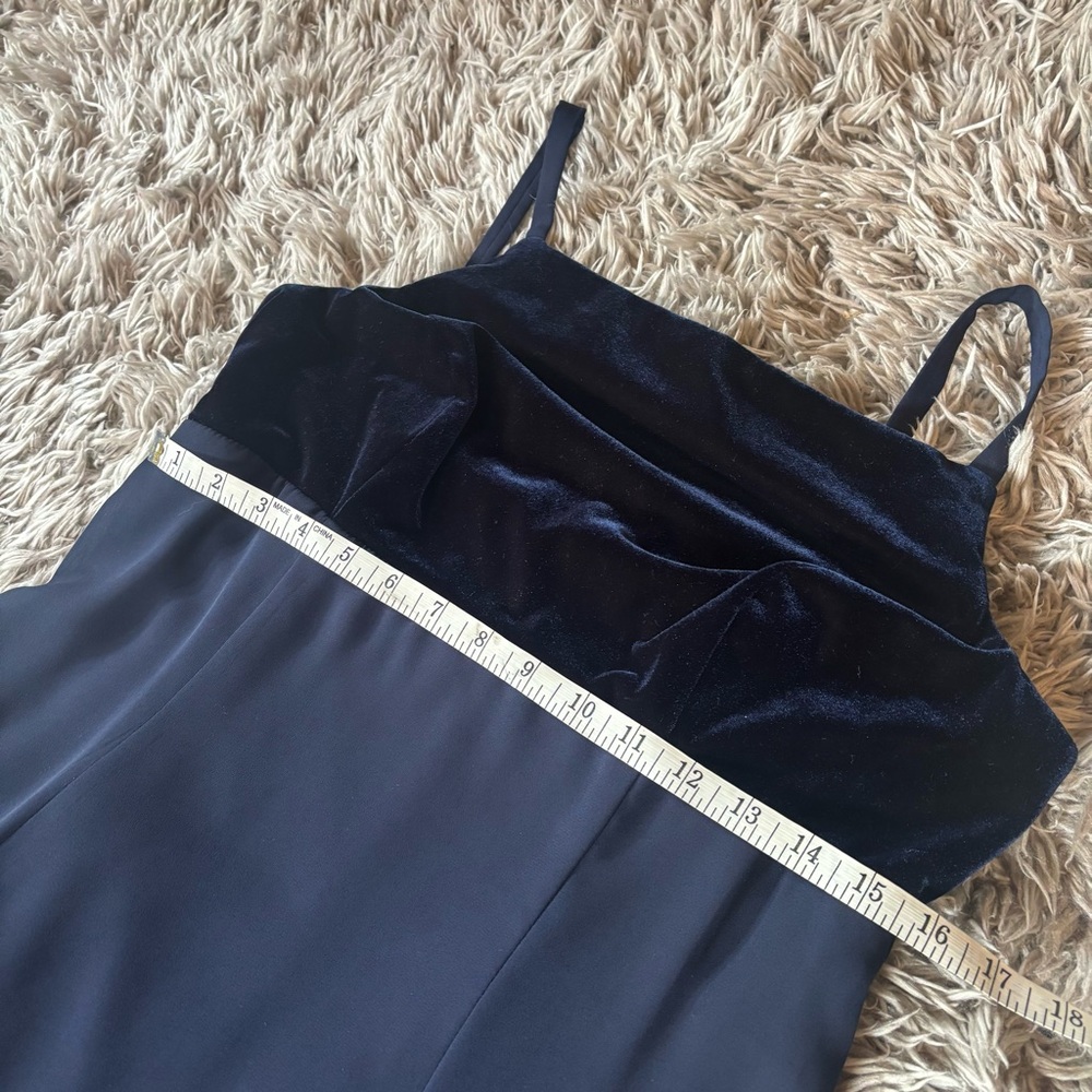 Vintage 90s Y2K Velvet empire waist short flowy party dress navy. fit like sz 8